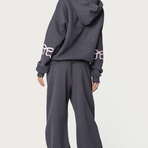 bonney bow detail sweatpants from edikted 
#bow #coquette #edikted
